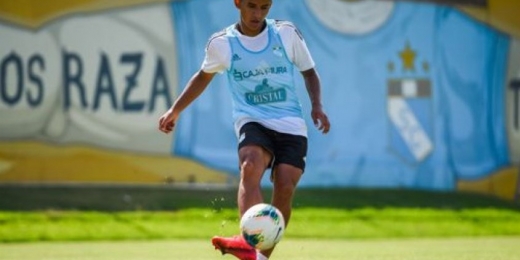 São Paulo tem interesse no lateral-direito Jhilmar Lora, do Sporting Cristal