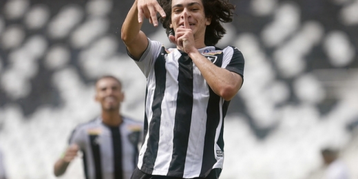 Seleção Sub-17 libera Matheus Nascimento para jogar final da Copa do Brasil Sub-20 pelo Botafogo
