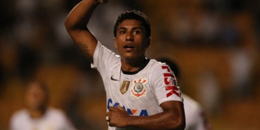 Sem antecipar planejamento para 2022, Sylvinho aprova Paulinho no Corinthians: 'Todo time gostaria'