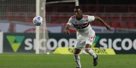Sem poder contar com Léo, São Paulo terá alteração no trio de zaga para a partida contra o Flamengo