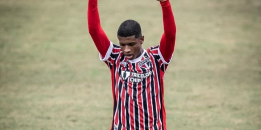 Sub-20: Léo Silva marca, chega a vice artilharia do São Paulo e comemora fase goleadora