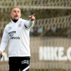 Sylvinho deixa aberta disputa na zaga do Corinthians, mas quer definir dupla ‘para dar segurança’