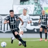 Sylvinho exlplica manutenção de Roni no time titular do Corinthians: ‘Tem mostrado desejo de jogar’