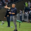 Sylvinho lamenta ausência de Cantillo e elogia adversário em derrota do Corinthians