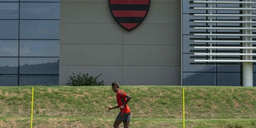 Testes, avaliações e primeiro contato com Paulo Sousa: elenco do Flamengo retorna ao Ninho nesta segunda-feira