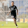 Thiaguinho volta de empréstimo e treina com o elenco do Corinthians