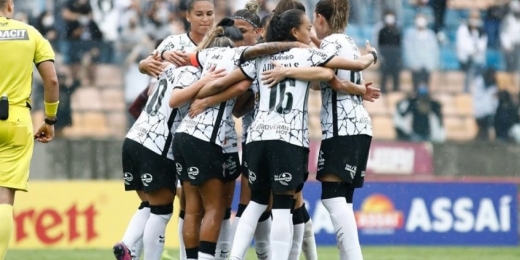 Time feminino do Corinthians termina 2021 com três títulos, 90% de aproveitamento e R$ 856 mil