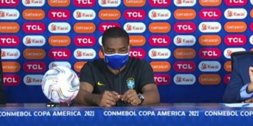 Tite fala sobre postura da Seleção na etapa final e faz apelo à Conmebol: 'Encontrem um campo melhor'