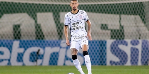Titular absoluto da zaga do Corinthians, João Victor completará marca importante contra o Flamengo
