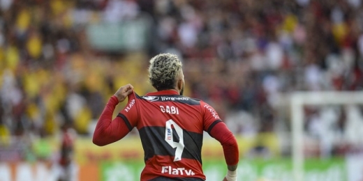 TJD-RJ aceita pedido do Fluminense e abre inquérito para apurar racismo contra Gabigol, do Flamengo