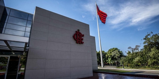 Torcidas organizadas do Flamengo terão reunião com jogadores no CT