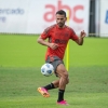 Treino do Flamengo tem Thiago Maia em ação com o grupo e transmissão ao vivo da FlaTV; assista