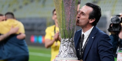 Unai Emery celebra conquista do Villarreal na Liga Europa: 'Merecemos vencer'
