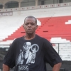 Vasco lança camisa especial em homenagem ao massagista e ídolo Pai Santana, que faleceu há 10 anos