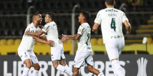 Veiga diz que atuação do Palmeiras em goleada foi 'à altura de bicampeões da Libertadores'