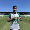 Victor Ramos é anunciado pela Chapecoense e comemora retorno ao clube
