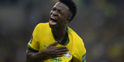 Vini Jr. celebra primeiro gol marcado pela Seleção Brasileira justamente no Maracanã: 'Não tinha lugar melhor'