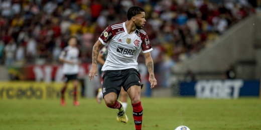 Vitor Gabriel deve ganhar mais minutos pelo Flamengo; conheça o jogador e veja como ele pode agregar