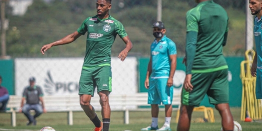 Waguininho fala sobre momento no Coritiba e quer grande segundo semestre no clube