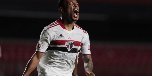 Welington recebe cada vez mais chances no São Paulo e disputa titularidade com Reinaldo