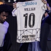 Willian fica com a camisa 10 do Corinthians e celebra: ‘Motivo de muito orgulho para mim’