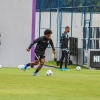 Willian treina de novo com elenco do Corinthians e indica que deverá voltar ao time no clássico de domingo
