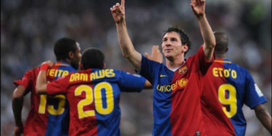 Real Madrid x Barcelona (2009) - Messi_3