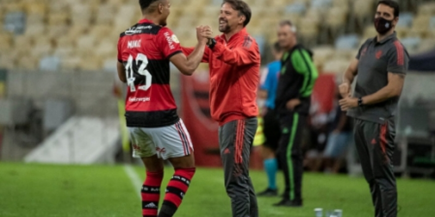 Rodrigo Muniz e Mauricio Souza - Flamengo_5