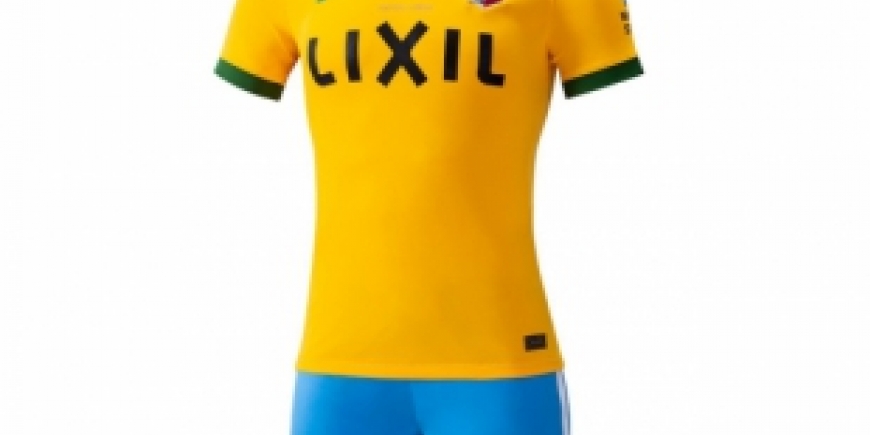 Nova camisa do Kashima Antlers em homenagem à Seleção Brasileira_2