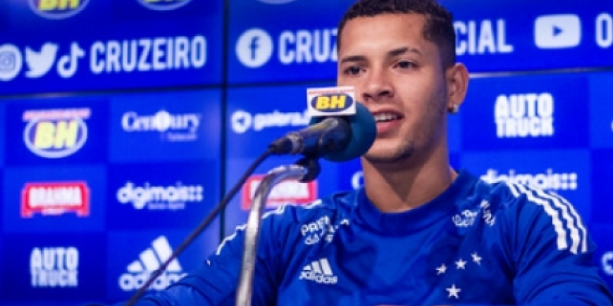 Matheus Pereira recuperou a titularidade no Cruzeiro após começar a temporada na reserva_1