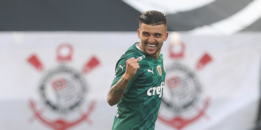 Victor Luis comemora gol do Palmeiras-1